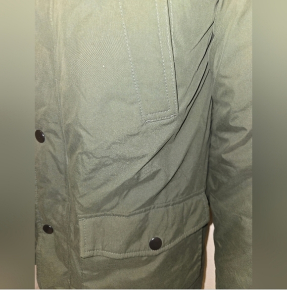 Old Navy Olive Green Parka with Faux Fur Hood - Picture 7 of 10